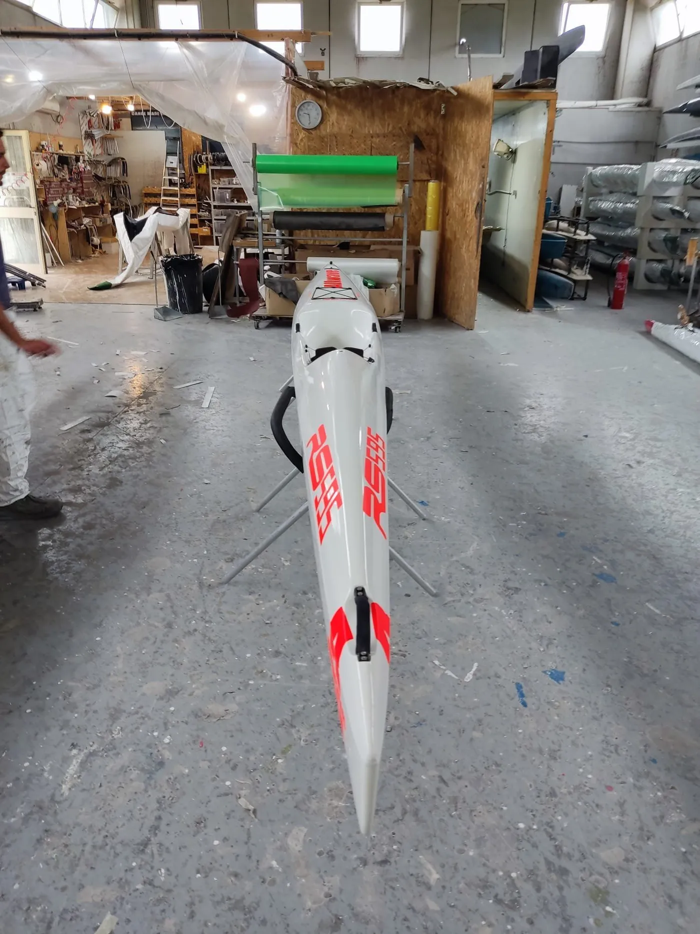 Allwave RS595, factory top-down deck view from the bow