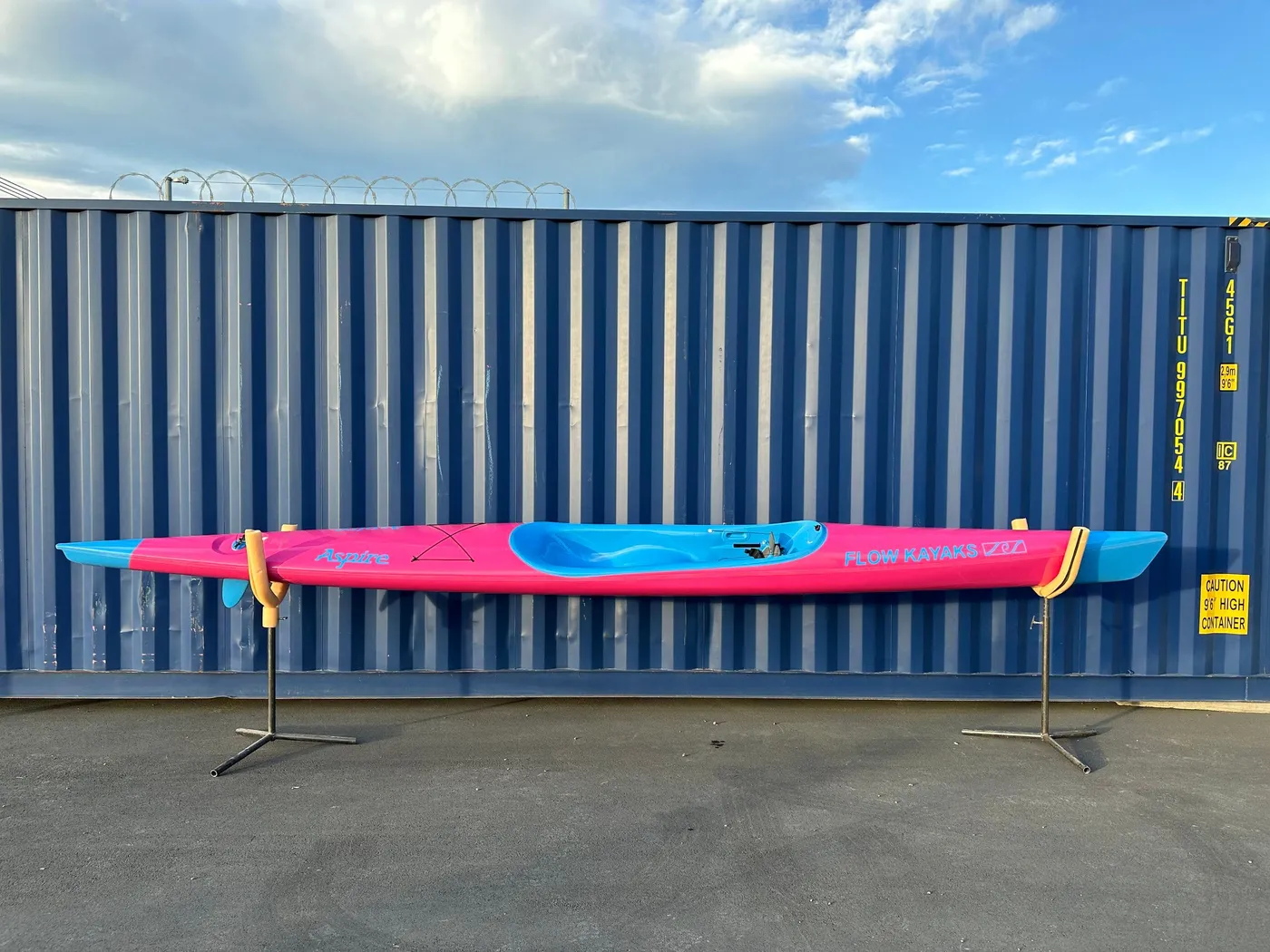 Flow Kayaks Aspire Ski, side profile of stock boat on stands