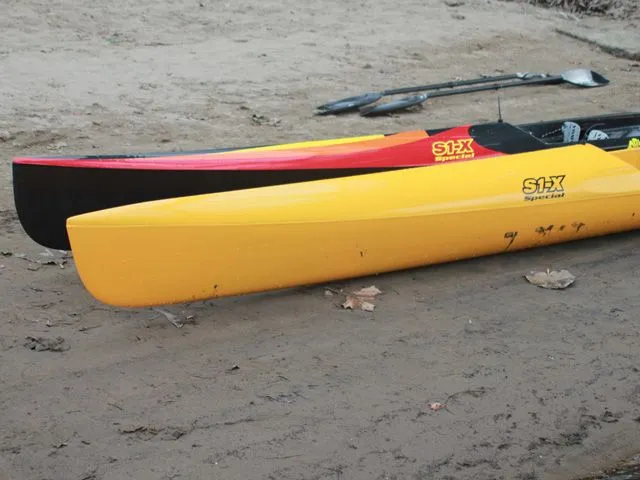 Huki S1-X Special, 2012 Special beside the older version on the beach